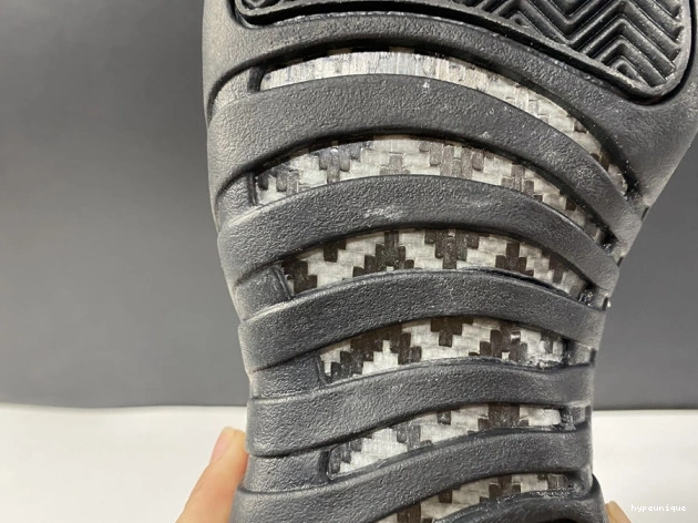 HYPE Jordan 12 CT8013-170 Royalty Air 0823